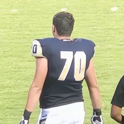OL| Class of 2025 | 4.0GPA |emerryr71@outlook.com | Paxon School For Advanced Studies| | 6’3 265| 1x first team all conference|