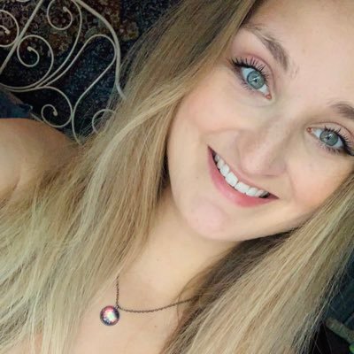 holliebeans's profile picture. We are all made of stars✨