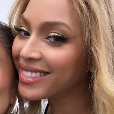 Aqui servimos a uma só religião
✨ THE CARTERS ✨