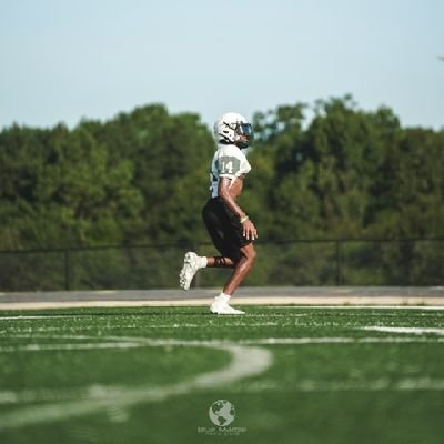 Dutch Fork High School sophomore FS,SS 🏈1️⃣4️⃣ Anything is possible with faith in God and hard work! 5'11 160 lbs 4.4 GPA djordan1king@gmail.com 803-846-9139