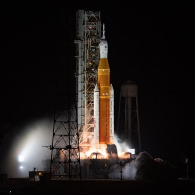aaroncspace's profile picture. He/Him, I’m cis though. Spaceflight and Technology Enthusiast.