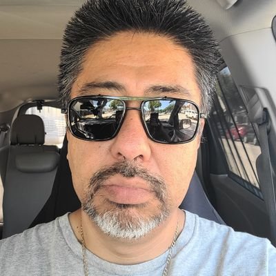 octavioradio's profile picture. I'm Awesome!