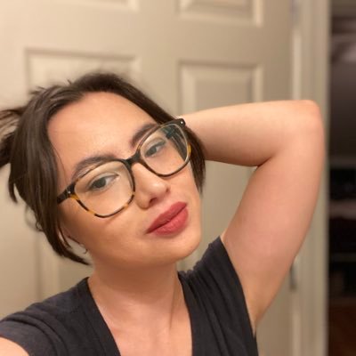 lydiabuzzard's profile picture. 