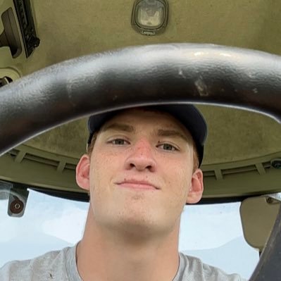 Joshphillips271's profile picture. Joshphillips🏀🏈