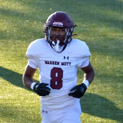 Co 25|6’0 165lbs. | Rb Wr Olb Db| 3 Sport Athlete|Warren Mott Highschool|Michigan amaresmith115@gmail.com | Dm for number