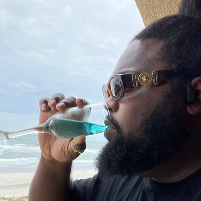 beastseason's profile picture. I only get on twitter to sneak diss.
