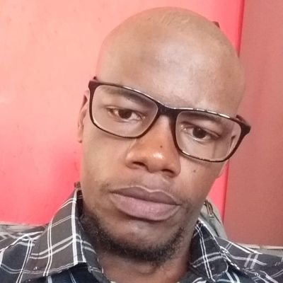 ThabisoTuss Profile Picture