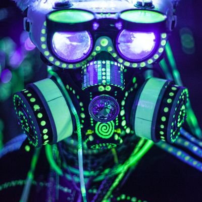 FoolhardyShaman's profile picture. 🌌