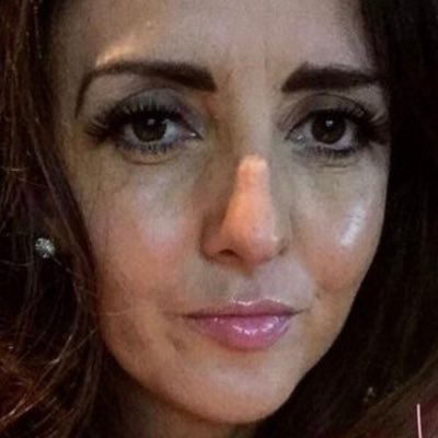 I'm a wife, mum of 3 & I run my own business . I'm passionate about fashion & beauty. Good fitness & healthy eating is key to success in life,in my opinion
