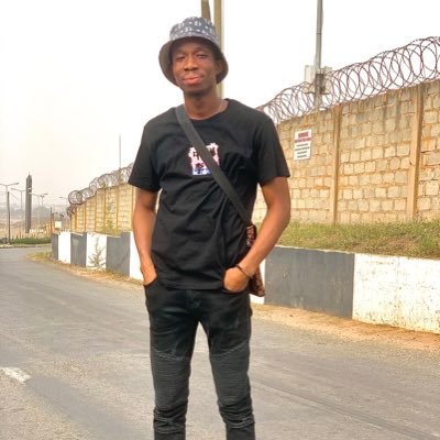 Jesus Addict❤️‍🔥✝️ Digital Marketer 📸📱Made in CEYC Airport City💒 Endtime Billionaire 💵💸💴💶