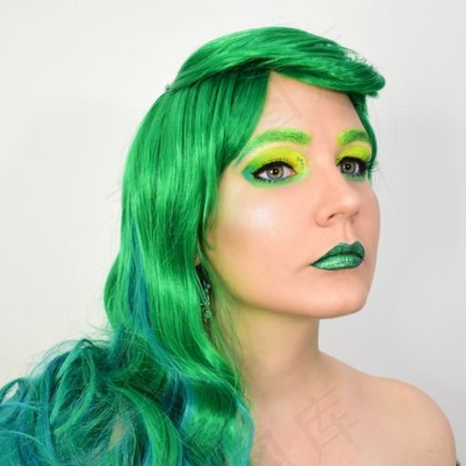 LexieTrena5582's profile picture. But  I  can  still  hold  on