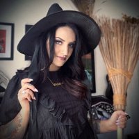 Andrea 🎃🖤(@weepyxhollow_) 's Twitter Profile Photo