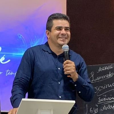 Pastor | Apresentador do devocional Um minuto com Deus | 
🇲🇿 Missionário | Marido da Almeni e Pai de Matheus e Davi
Insta: https://t.co/TZFMeFCrGN