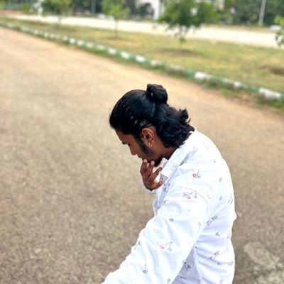 shiva_xii's profile picture. 