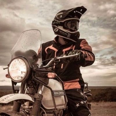 Kartik320090635's profile picture. 