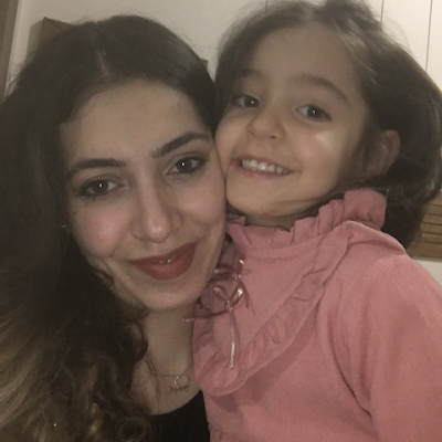 mihriuge's profile picture. 