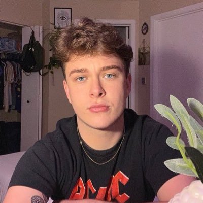I’m single gay here looking for a serious long term relationship that will be lead to married and a serious life partner ❤️🥰🤍