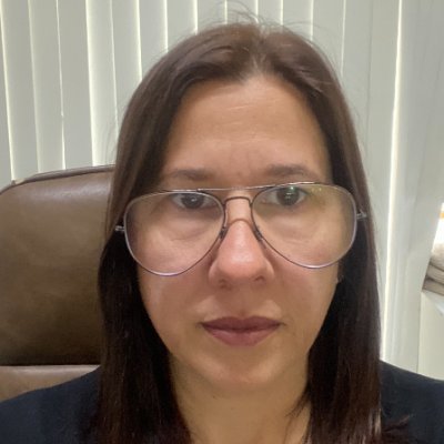 _a_mattos's profile picture. Publicitária e artista plástica.