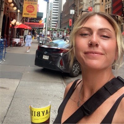 allymikehenry's profile picture. i've got a whole new perspective.