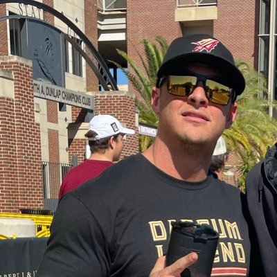 twoColt_Holt's profile picture. i don’t know what I’m doing here.... #NoleNation 423 to 850