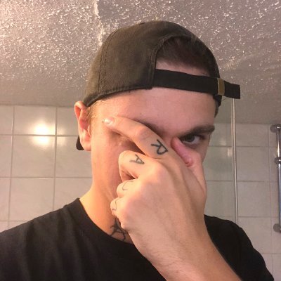 DÖNERGRIND 2024 | twitter ist mein ort für braindumping | tweeten statt denken | #spritegang | @fckiffen ist mein fl€r€in!!!