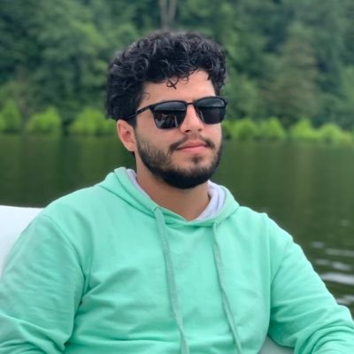 its_hossein's profile picture. a surgical technologist🩸