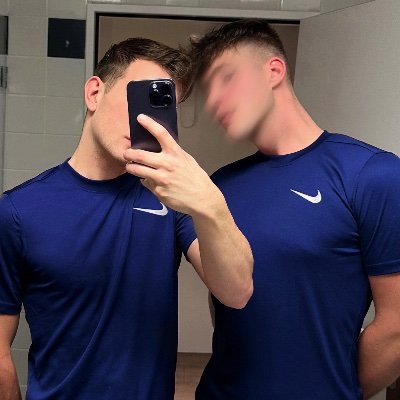 two HUNG tops 😈🥵 top 0.% https://t.co/v4DJxcthHj