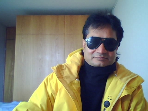 i am start my own business of silver jewellery in all europien country.
kanhaiya lal siani