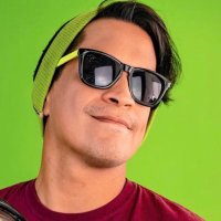 Mox(@whatdafaqshow) 's Twitter Profile Photo