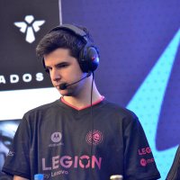 LautaLoval (@lautaloval) 's Twitter Profile