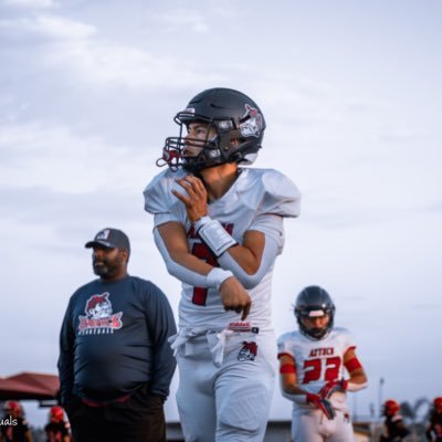 QB @SimpsonUFball | Metro SouthBay All League Honors 2x| Football, Wrestling | ‘24 QB/ATH/LB | 5’10 165lbs | 3.8 GPA | 6198309330 | dieg2006aul@gmail.com