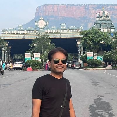 ख्वाहिश नहीं मुझे मशहूर होने की आप मुझे जानते हो बस इतना ही काफी हैं