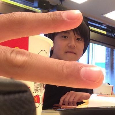 stsujt's profile picture. 