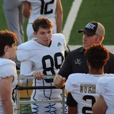 God, Family, Sports! Assistant Football/Track Coach for the Vidor Pirates 🏴‍☠️ Part time 🎣 , Part time 🍖, full time Husband & Dad! Hardin Simmons 🏈 Alumni.