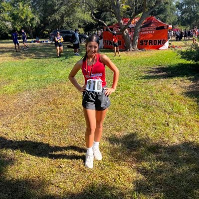| Student at Tidehaven High School | 2027 | XC & Track/Field | IF Utility | Multi -Sport Athlete 🥎🏀🏐🏃🏻‍♀️ https://t.co/5UFi6b7Is0