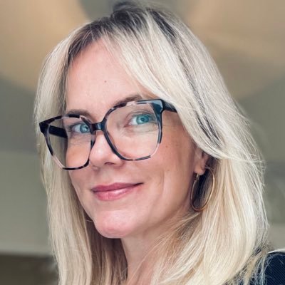 Juristi ja asiapirkko. Yhteiskuntainnostuja. Hommissa @elinkeinoelama