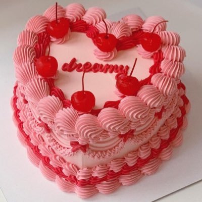 ScarlettStrawb1's profile picture. 