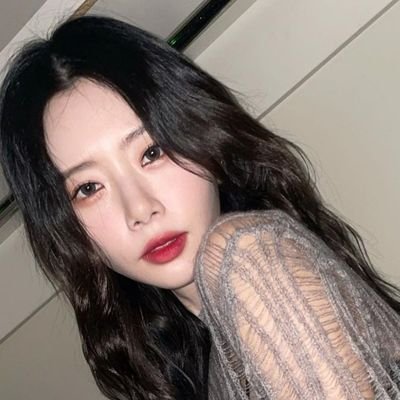 notcatcheshire's profile picture. She/her | 24 | INTP