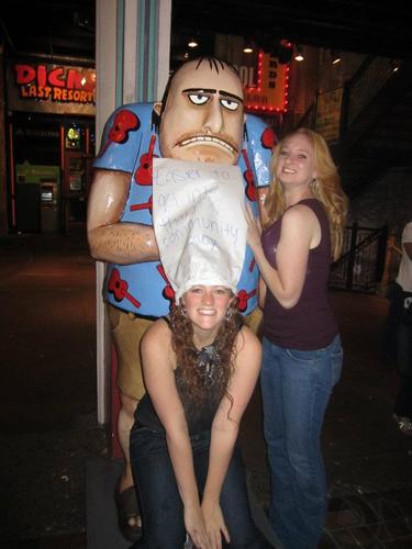 JenTaylor15's profile picture. Currently I'm training squirrels to do my evil bidding after realizing that chipmunks lack the proper stamina to do the job right.