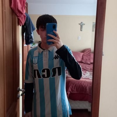 extraño a mí ex
a mí expresidenta de la nación
de racing hasta que se acabe el mundo
cuidate amargo marolio