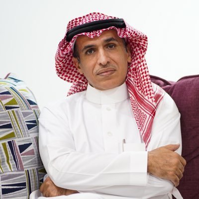 متواضع وأعشق كل ما هو جميل وأحب أن أعيش الواقعكما يكون وأفضل لغة الصمت