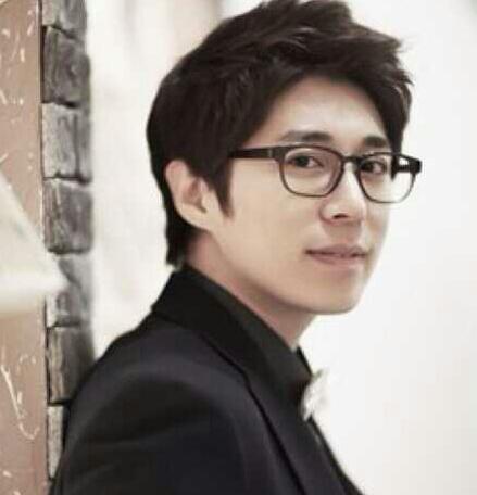 M Signal- kyunwoo bot .(lee ji hoon) , I'm NOT real kyunwoo / only fan service --- real -- (@Goldkyunwoo)