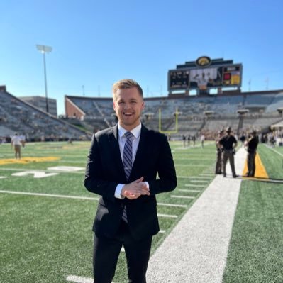 Sports Director for @TheDailyIowan TV & @KRUISports & Commentator for @bigtenplus | UIowa ‘24 | Formerly @SoundOff13 & @IowasNewsNow | One Time @FirstTake Guest