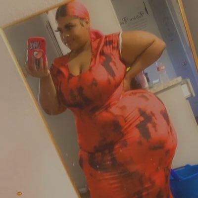 Kourtneythebbw Profile Picture