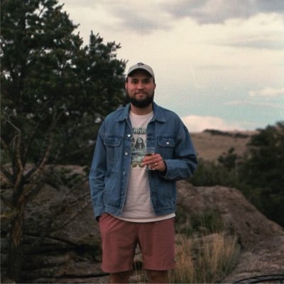 daniel_ogilvie's profile picture. powered by AI