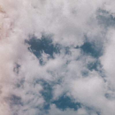 TheAofBread's profile picture. เป็น MedTech 💉🔬🩸สนับสนุน @warwanarat @yinyin_anw เท่านั้นฮะ :)