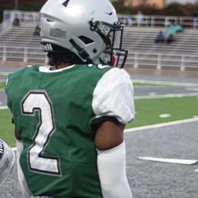 5’11 185 DB @LaneyCollegeFB 4.4 40 qualifier/ AA in hand