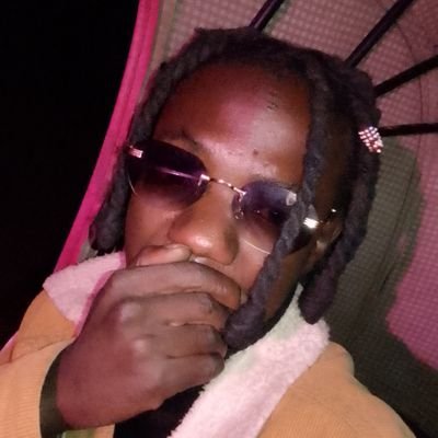 MeckyOppah's profile picture. 