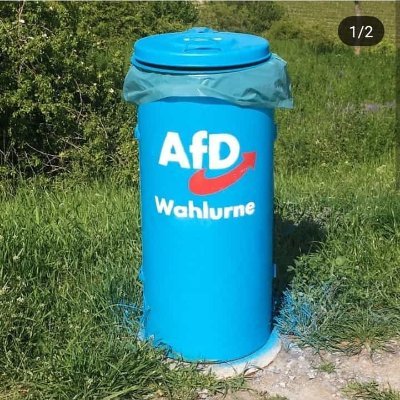 #NieMehrCDUCSU #fckafd #FDPtötet Der Kapitalismus tötet gerade seine Kinder, das konsumverblödete, konservative Bürgertum hält das aber nur für einen Spielfilm.