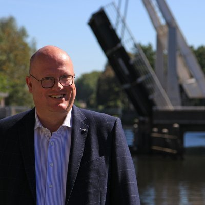 directeur en senior adviseur bij @keizersvisser1 | ambassadeur bij de @knvb | liberaal | politiek | koken & eten | voetbal & cricket | Zwolle & Bodegraven